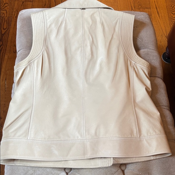 St. John leather vest - Picture 3 of 9